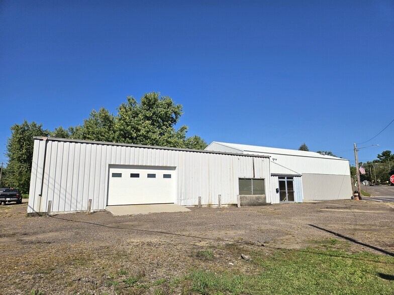 More Photos Of 100 S Holly Ave, Elk Mound Warehouse For Sale