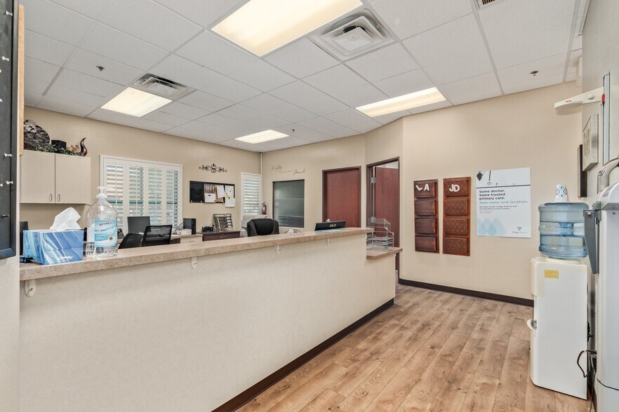 More Photos Of 6840 E Brown Rd, Mesa Medical For Sale
