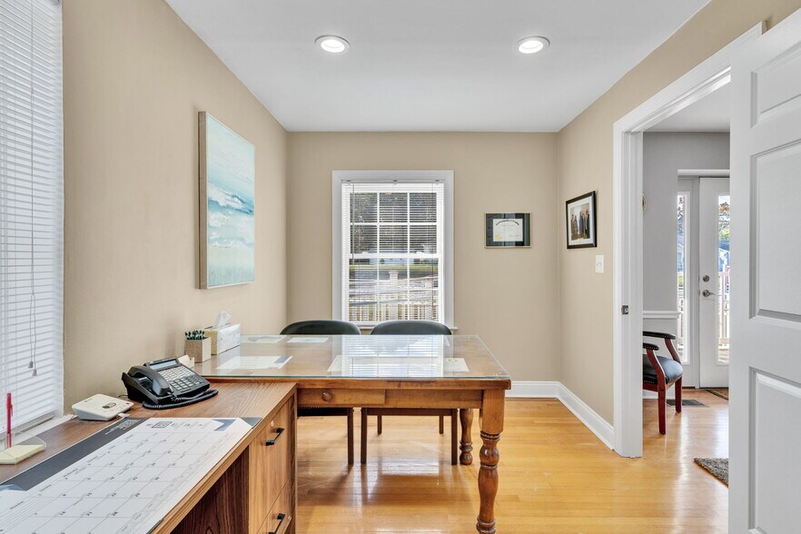 More Photos Of 9279 Kings Hwy, King George Loft Creative Space For Sale
