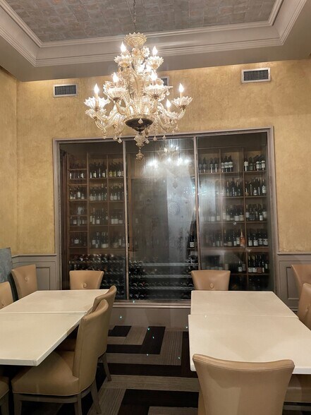 More Photos Of 1300 St Charles Ave, New Orleans Restaurant For Sale