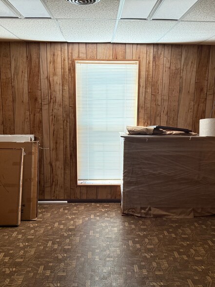 More Photos Of 221 Shady Grove Rd, Nashville Service For Sale