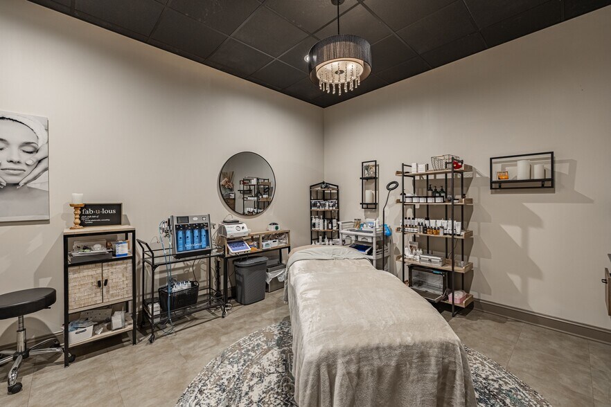 More Photos Of 324 Browns Hill Ct, Midlothian Coworking Space