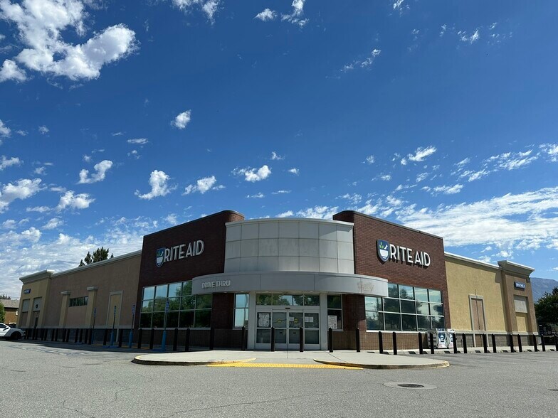 Primary Photo Of 894 Oak Valley Pky, Beaumont Drugstore For Sale