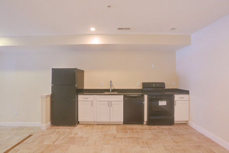 More Photos Of 2116-2118 Saint Paul St, Baltimore Apartments For Sale
