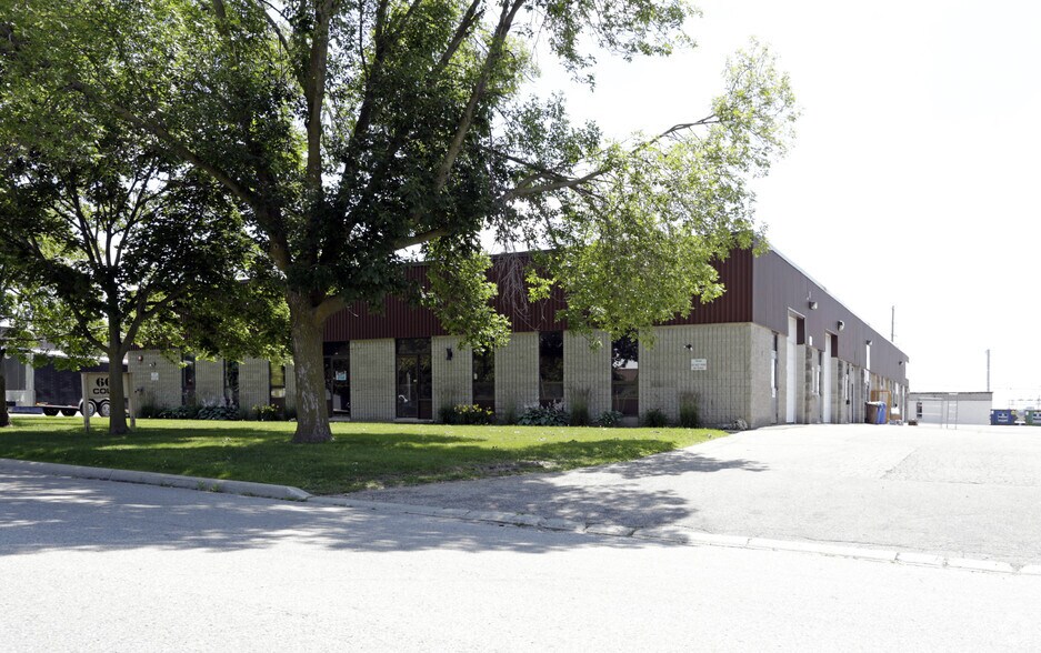 More Photos Of 665 Colby Dr, Waterloo Warehouse For Lease