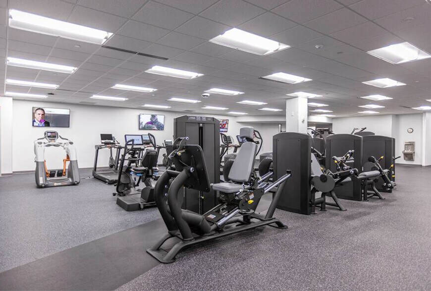 More Photos Of 7000 Midland Blvd, Amelia Office For Lease