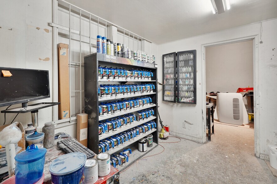More Photos Of 245 24th St, Richmond Auto Repair For Sale