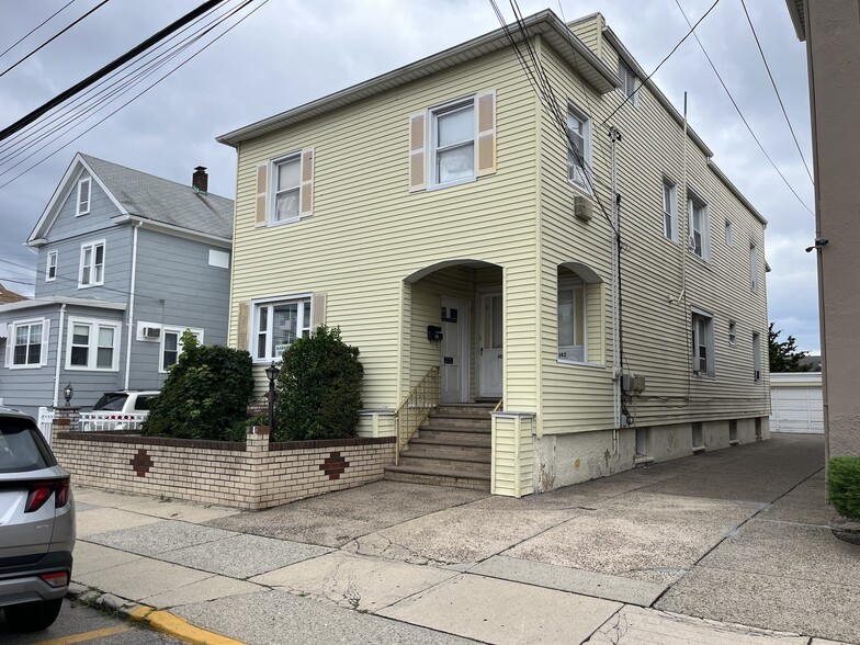Primary Photo Of 142 S Main St, Hackensack Apartments For Sale