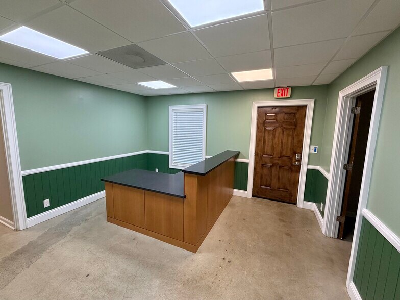 More Photos Of 2525B Lebanon Pike, Nashville Office For Lease