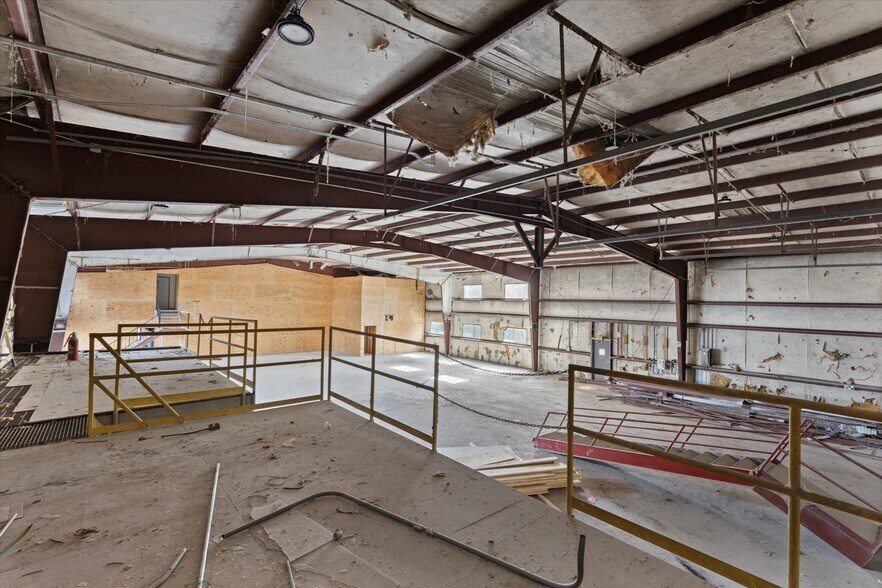More Photos Of 4820 FM 2004 Rd, Hitchcock Warehouse For Sale