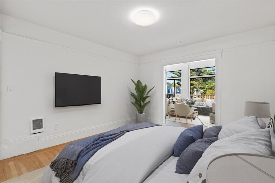 More Photos Of 1524-1526 Irving St, San Francisco Storefront Retail Residential For Sale