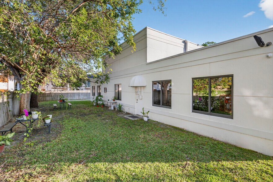 More Photos Of 9400 SW 77th Ave, Miami Office For Lease