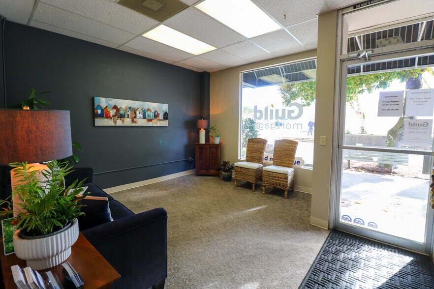 More Photos Of 320 Central Ave, Coos Bay Office For Sale