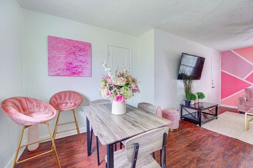 More Photos Of 2917-2919 Ashley St, Houston Apartments For Sale