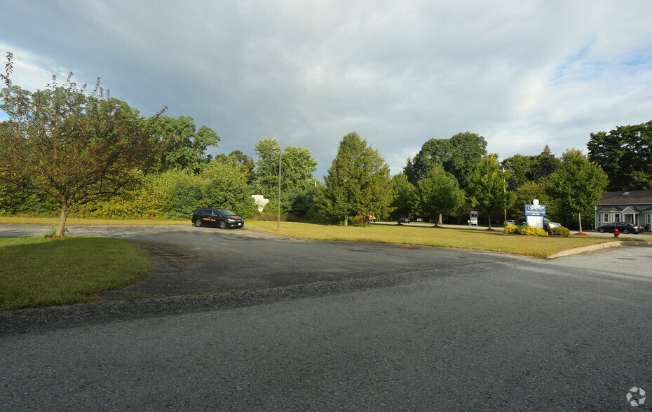 More Photos Of 954 Route 146, Clifton Park Office For Lease