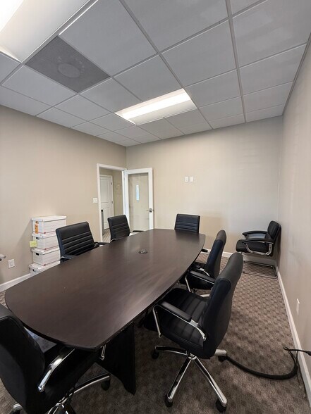 More Photos Of 935 Main St, Safety Harbor Office For Lease
