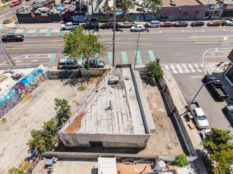 More Photos Of 4733 W Adams Blvd, Los Angeles General Retail For Sale