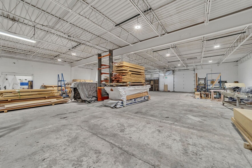 More Photos Of 2685 Durango Dr, Colorado Springs Warehouse For Lease
