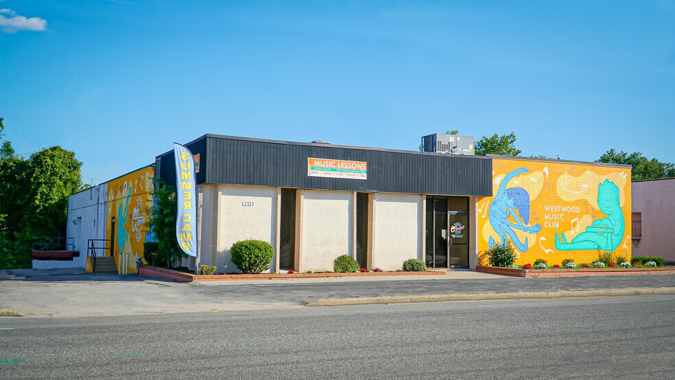 More Photos Of 2323 Westwood Ave, Richmond Light Distribution For Lease