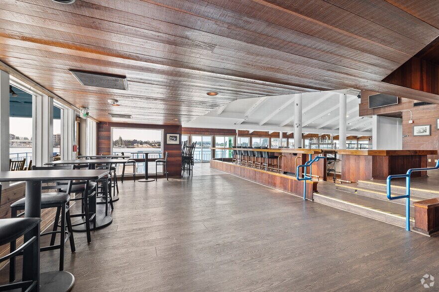 More Photos Of 15 Embarcadero W, Oakland General Retail For Sale