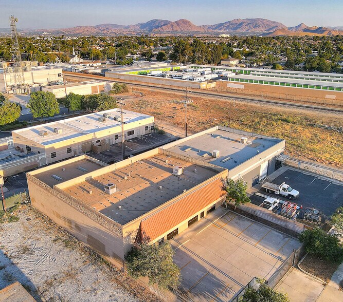 More Photos Of 229 S Olive Ave, Rialto Warehouse For Sale