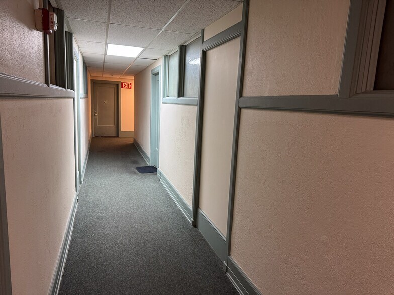 More Photos Of 243 E Main St, Alliance Apartments For Sale