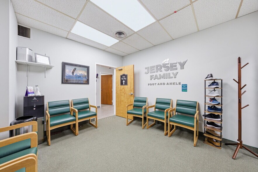 More Photos Of 299 Forest Ave, Paramus Office For Sale