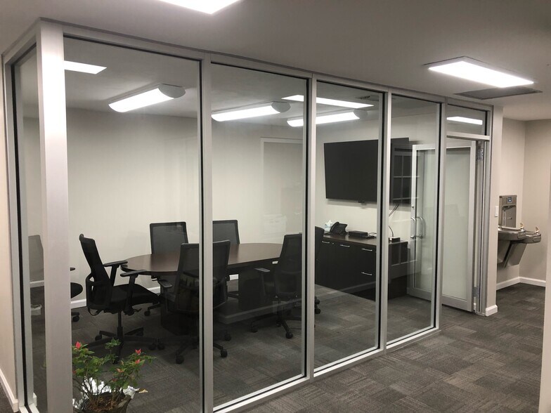 More Photos Of 2807 Remington Green Cir, Tallahassee Office For Lease