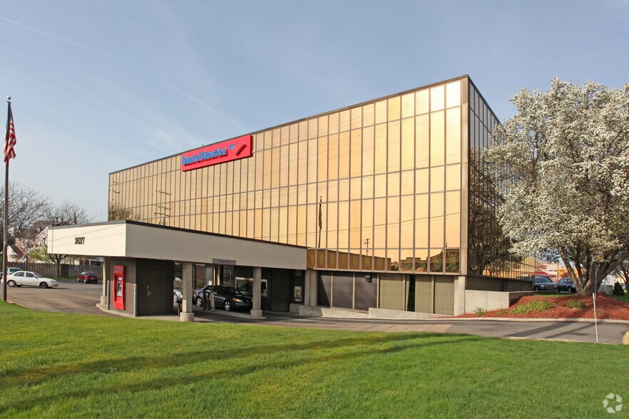 More Photos Of 2627 E Beltline Ave SE, Grand Rapids Medical For Lease