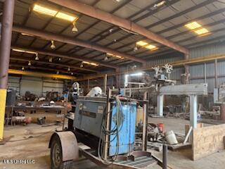 More Photos Of 5309 Industrial Rd, Pascagoula Warehouse For Sale