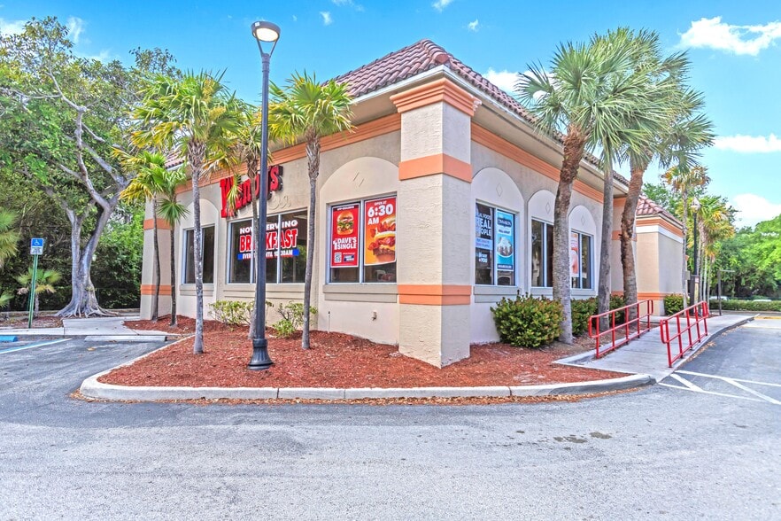 More Photos Of 831 W Yamato Rd, Boca Raton Freestanding For Sale