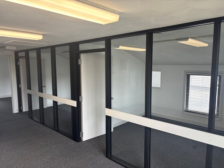 More Photos Of 2660 Warwick Ave, Warwick Office For Sale