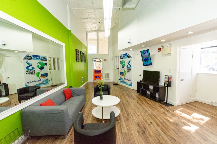 More Photos Of 975-977 Saratoga St, Boston Storefront Retail Office For Lease