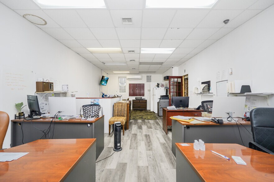 More Photos Of 419 Jersey St, Staten Island Storefront For Sale