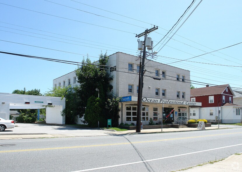 More Photos Of 464 Ocean Ave, New London Office For Sale