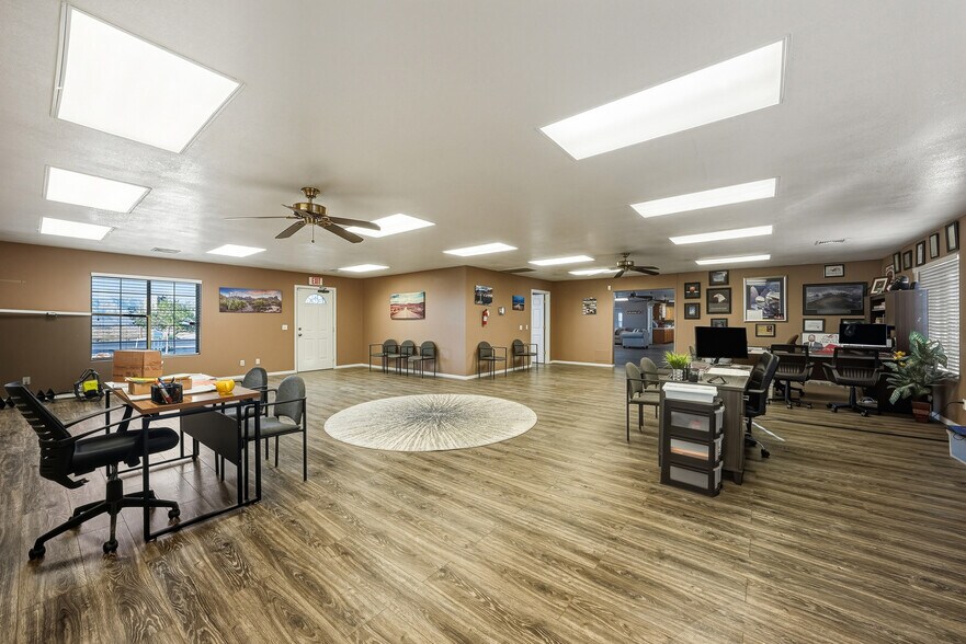 More Photos Of 1941 NV-160, Pahrump Office For Sale