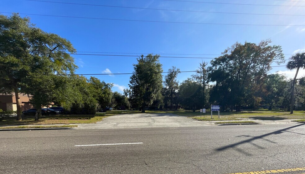 More Photos Of 949 Cesery Blvd, Jacksonville Land For Sale