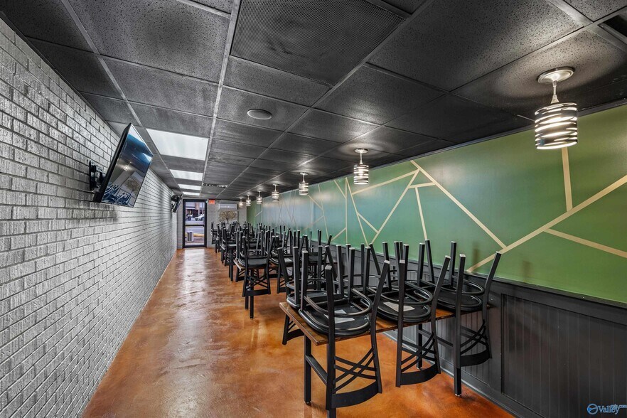 More Photos Of 1106 Gault Ave S, Fort Payne Fast Food For Lease