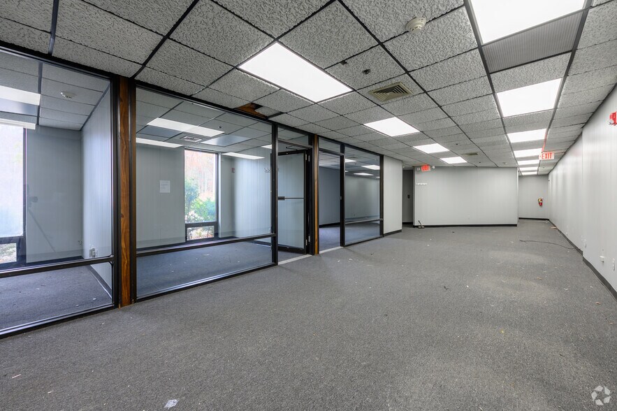 More Photos Of 334 County Route 49, Middletown Warehouse For Lease