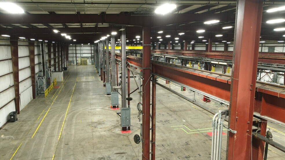 More Photos Of 555 Linfoot St, Wauseon Warehouse For Lease