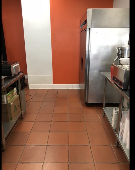 More Photos Of 11912-11914 Rosecrans Ave, Norwalk Storefront For Lease