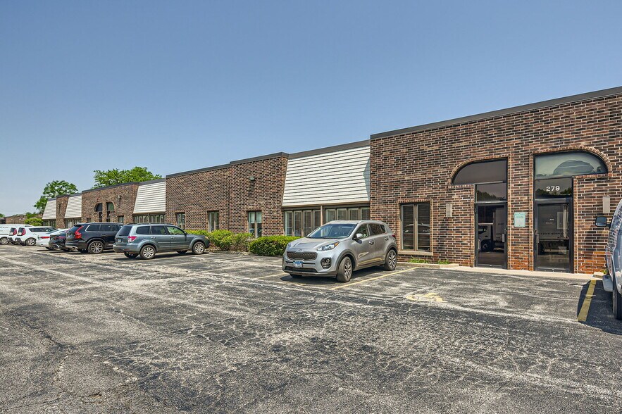Primary Photo Of 271-285 E Helen Rd, Palatine Light Distribution For Lease