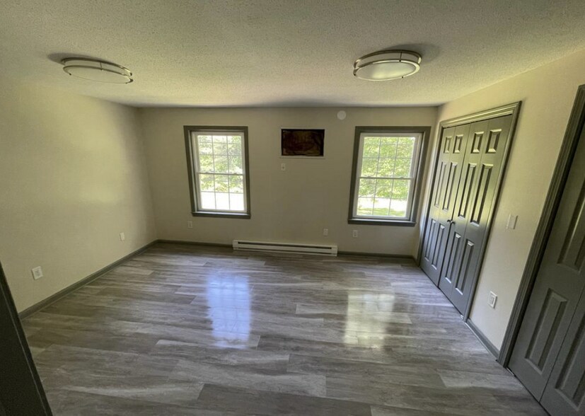 More Photos Of 23-36 Pine Crest Ridge, Woodstock Apartments For Sale