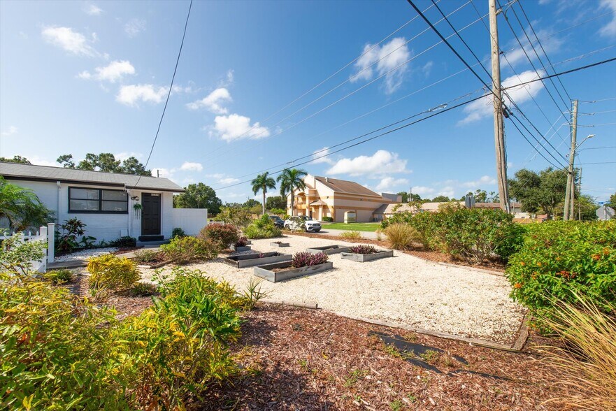 More Photos Of 3394 74th Ave N, Saint Petersburg Apartments For Sale