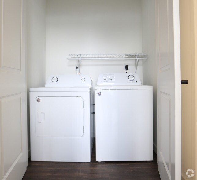 More Photos Of 2 Mill St, Yonkers Apartments For Sale