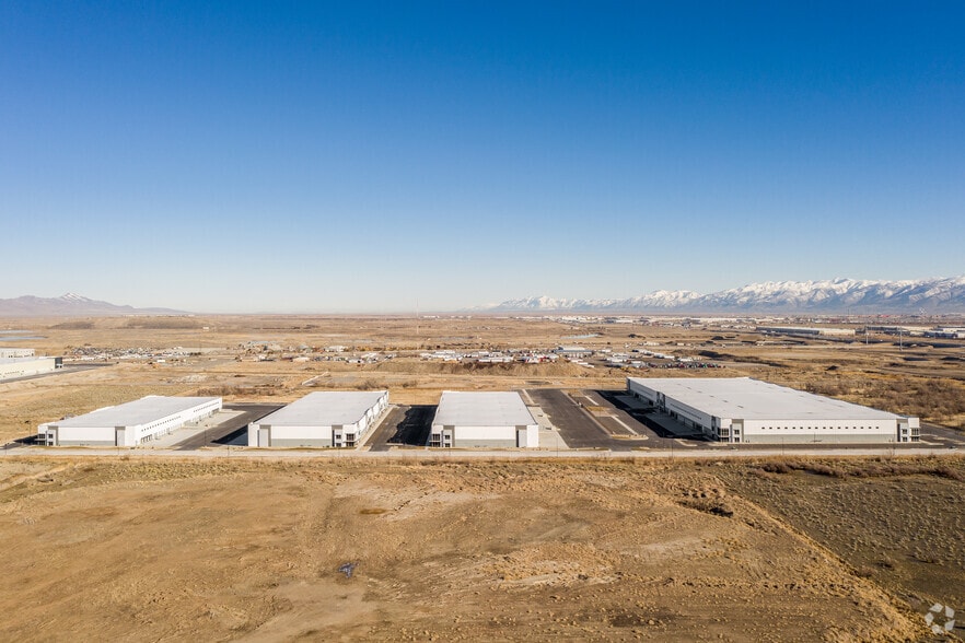 More Photos Of 6162 W Beagley Rd, West Valley City Distribution For Lease