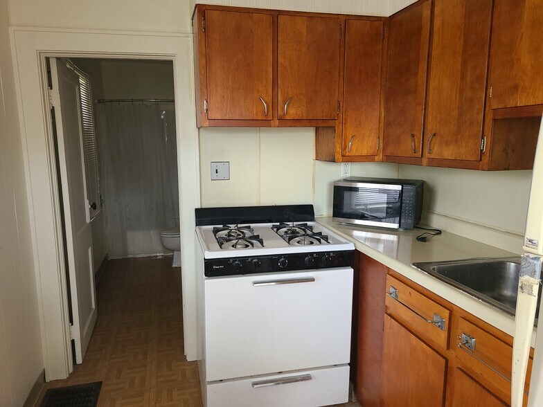 More Photos Of 3121 Chicago Rd, Steger Apartments For Sale