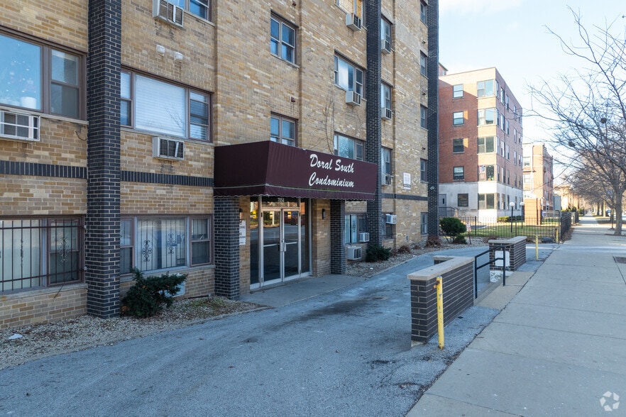 More Photos Of 7854 S South Shore Dr, Chicago Apartments For Sale