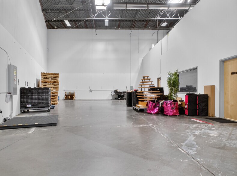 More Photos Of 1153 N 1430 W, Orem Warehouse For Lease