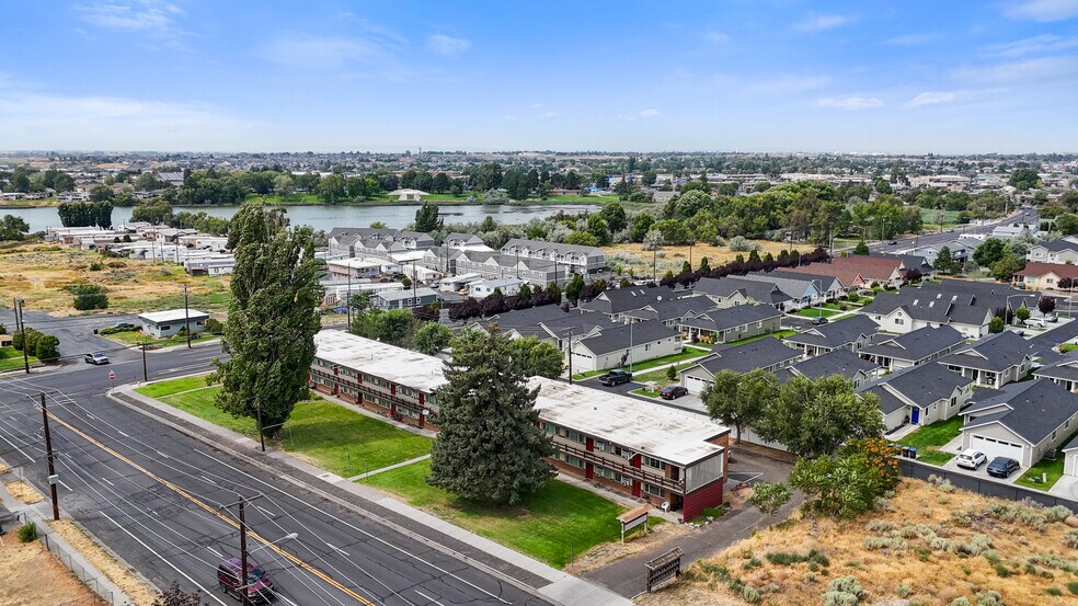 More Photos Of 116 E Hill Ave, Moses Lake Apartments For Sale